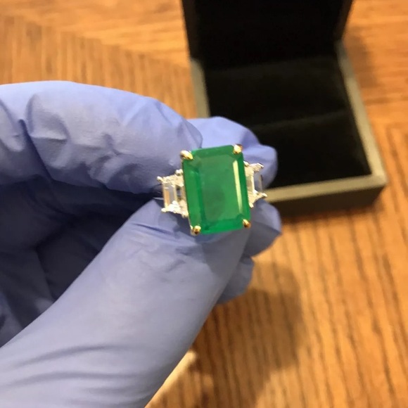 925 Sterling Silver Ring Emerald Size 6  BRAND NEW.. FREE SHIPPING! - Picture 5 of 6